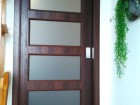 Posuvné dveře na stěnu deskové STANDARD, vzor SORANO 4, povrch Ořech 3D Greko